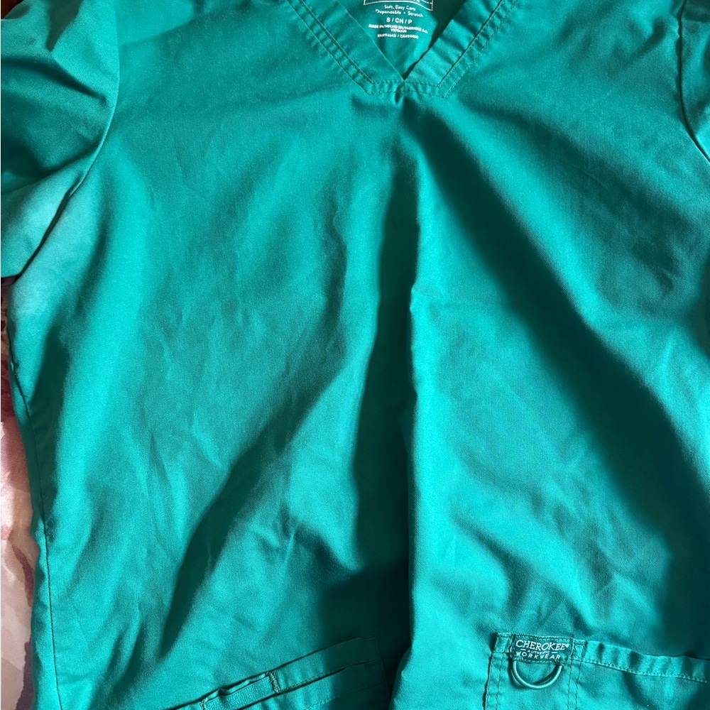 Cherokee Workwear Green Scrub Top